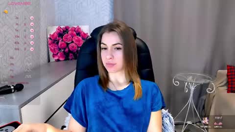 Snapshot of _naughty_megan_ chatting on 02-17-25, 12:38 Megan online show from 02-17-25, 12:38