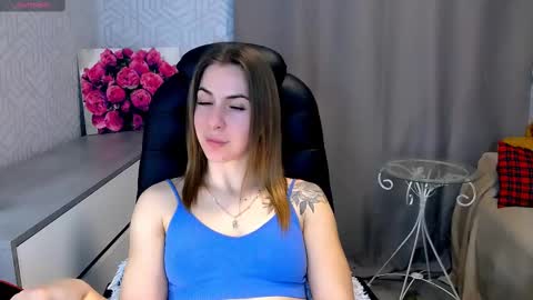 Snapshot of _naughty_megan_ chatting on 03-07-25, 04:11 Megan online show from 03-07-25, 04:11