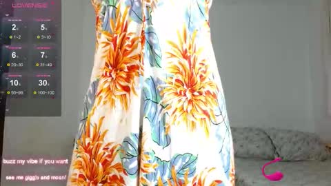 _nayade_ online show from 11-09-25, 04:49