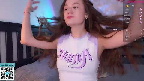 Mia with a big heart  online show from 09-14-25, 11:09