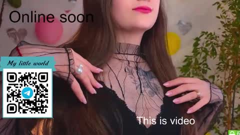 Mia with a big heart  online show from 11-18-25, 02:17