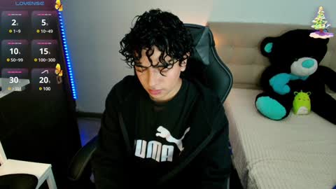 Snapshot of _nickconnor1 chatting on 12-01-24, 11:04 Nicolas online show from 12-01-24, 11:04