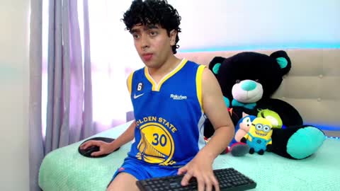 Snapshot of _nickconnor1 chatting on 12-13-24, 08:04 Nicolas online show from 12-13-24, 08:04