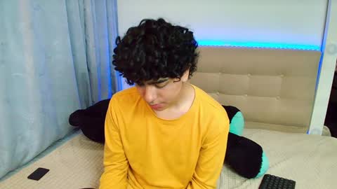 Snapshot of _nickconnor1 chatting on 12-29-24, 01:56 Nicolas online show from 12-29-24, 01:56