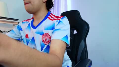 Snapshot of _nickconnor1 chatting on 01-12-25, 09:29 Nicolas online show from 01-12-25, 09:29