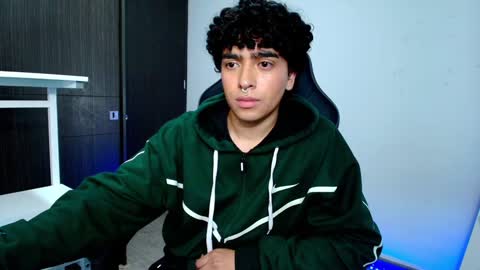 Snapshot of _nickconnor1 chatting on 01-26-25, 12:58 Nicolas online show from 01-26-25, 12:58