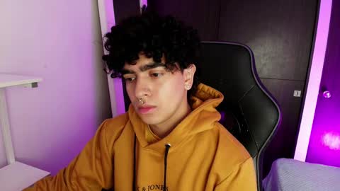 Snapshot of _nickconnor1 chatting on 02-13-25, 11:47 Nicolas online show from 02-13-25, 11:47