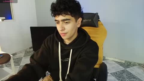 Snapshot of _nickconnor1 chatting on 09-10-25, 11:27 Nicolas online show from 09-10-25, 11:27