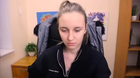 Nica online show from 02-24-25, 12:37