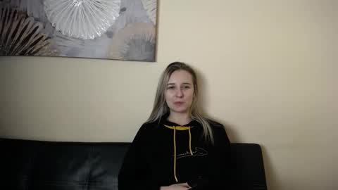 Nica online show from 11-30-25, 03:16