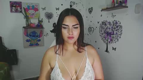 Nina  online show from 11-20-25, 06:40