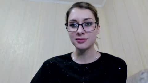  Number 1  online show from 01-06-25, 11:40