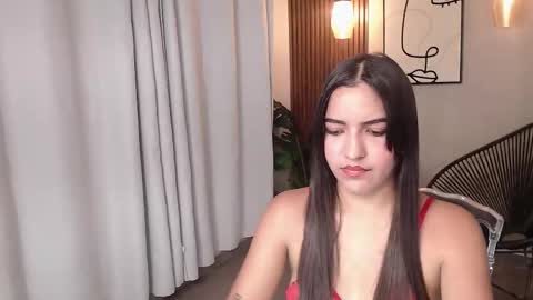 Snapshot of _olivia_fox_ chatting on 01-08-26, 11:12 Olivia online show from 01-08-26, 11:12