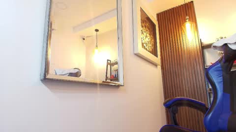 Snapshot of _olivia_fox_ chatting on 01-14-26, 11:05 Olivia online show from 01-14-26, 11:05