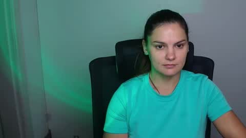 Olivia online show from 09-09-25, 06:35