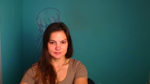 Olivia online show from 09-14-25, 05:17