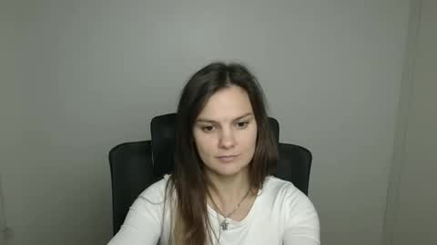 Olivia online show from 09-19-25, 11:11