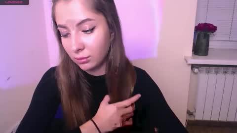 Olivia online show from 10-04-25, 10:24