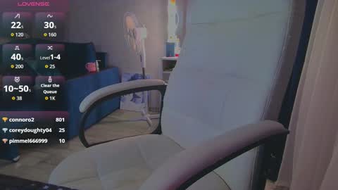 Ilona online show from 09-19-25, 07:58