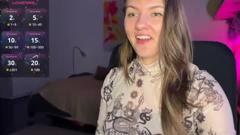  HADLY today day-off see u online 0112  online show from 01-07-25, 06:35