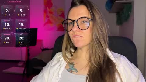  HADLY today day-off see u online 0112  online show from 01-22-25, 05:59