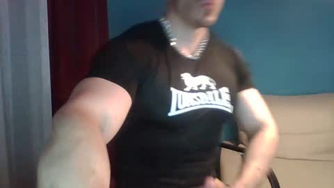 Snapshot of _r__o__b______ chatting on 03-09-25, 01:35 Demon Rob online show from 03-09-25, 01:35