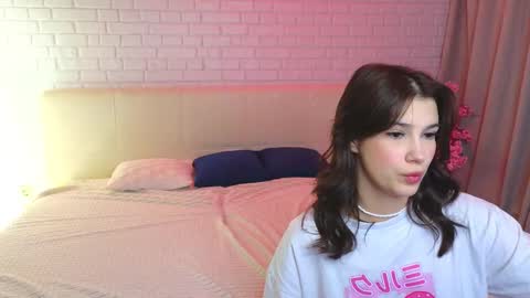 Merlizz Eva Jane Mila Nicole  left to right  online show from 02-17-25, 05:36