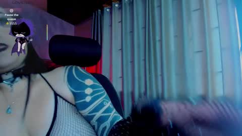 Raven online show from 12-18-25, 01:39