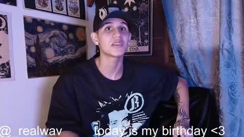 Snapshot of _realwav chatting on 10-26-25, 10:15 wav online show from 10-26-25, 10:15