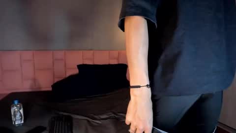 Snapshot of _realwav chatting on 11-20-25, 05:12 wav online show from 11-20-25, 05:12