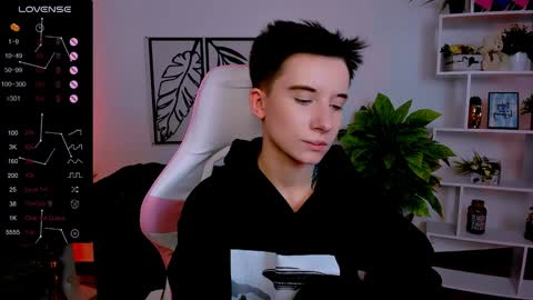 Snapshot of _rein_ramm chatting on 02-04-25, 09:38 Rein online show from 02-04-25, 09:38