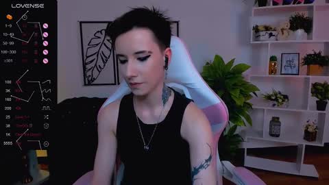 Snapshot of _rein_ramm chatting on 02-10-25, 12:08 Rein online show from 02-10-25, 12:08