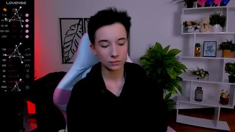 Snapshot of _rein_ramm chatting on 02-14-25, 06:34 Rein online show from 02-14-25, 06:34