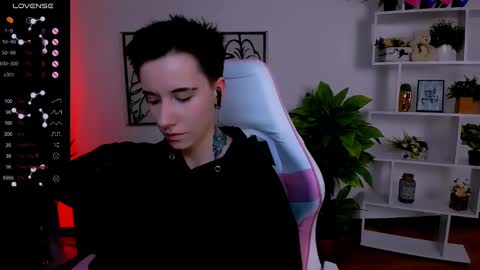 Snapshot of _rein_ramm chatting on 02-14-25, 12:36 Rein online show from 02-14-25, 12:36