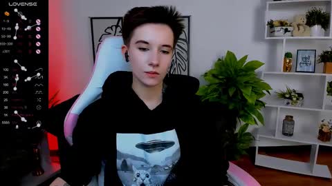 Snapshot of _rein_ramm chatting on 02-17-25, 09:03 Rein online show from 02-17-25, 09:03