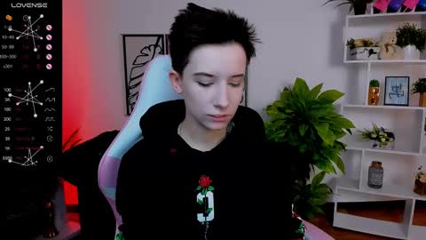Snapshot of _rein_ramm chatting on 02-19-25, 06:00 Rein online show from 02-19-25, 06:00