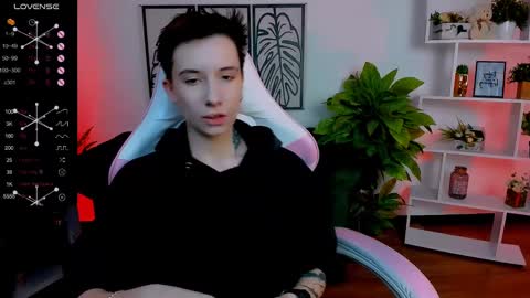 Snapshot of _rein_ramm chatting on 02-24-25, 06:16 Rein online show from 02-24-25, 06:16