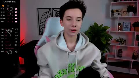 Snapshot of _rein_ramm chatting on 03-03-25, 06:04 Rein online show from 03-03-25, 06:04