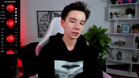 Snapshot of _rein_ramm chatting on 03-04-25, 12:12 Rein online show from 03-04-25, 12:12