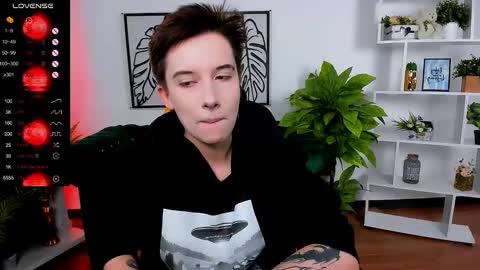 Snapshot of _rein_ramm chatting on 03-05-25, 06:23 Rein online show from 03-05-25, 06:23