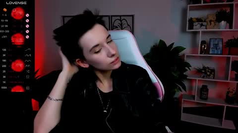 Snapshot of _rein_ramm chatting on 03-06-25, 09:25 Rein online show from 03-06-25, 09:25