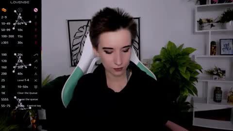 Snapshot of _rein_ramm chatting on 09-21-25, 04:52 Rein online show from 09-21-25, 04:52