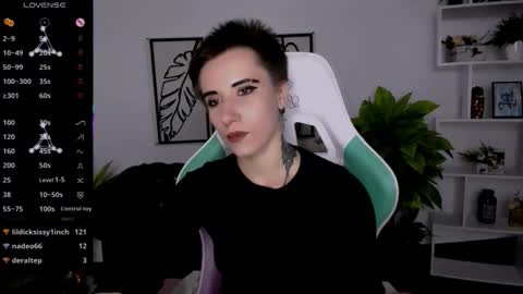 Snapshot of _rein_ramm chatting on 09-22-25, 05:37 Rein online show from 09-22-25, 05:37
