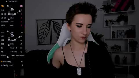 Snapshot of _rein_ramm chatting on 10-08-25, 07:11 Rein online show from 10-08-25, 07:11