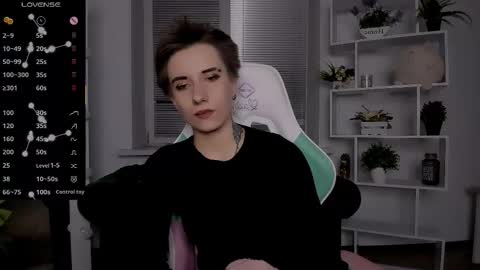 Snapshot of _rein_ramm chatting on 10-11-25, 07:56 Rein online show from 10-11-25, 07:56