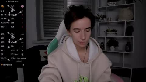 Snapshot of _rein_ramm chatting on 10-14-25, 07:03 Rein online show from 10-14-25, 07:03