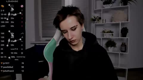 Snapshot of _rein_ramm chatting on 10-15-25, 08:42 Rein online show from 10-15-25, 08:42