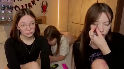 LISSAPVT IS OPEN online show from 10-30-25, 02:35