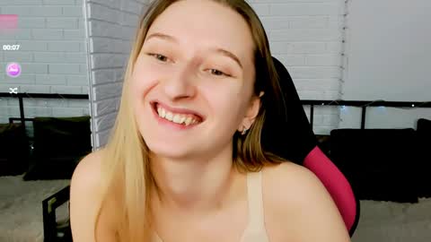 I am Rina online show from 12-22-24, 09:55