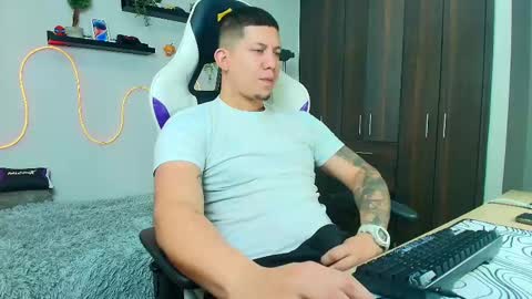 Roberto online show from 02-12-25, 12:33